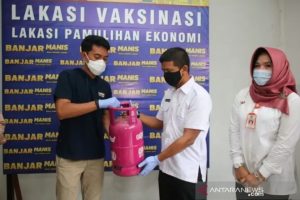 Program penukaran LPG tabung 3 kg ke tabung 5,5 kg untuk ASN di Kabupaten Banjar. (antara)