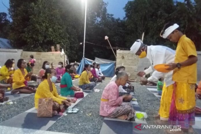 Umat Hindu HST Gelar Rangkaian Hari Suci Nyepi di Pura Agung Datu Mangintir