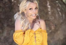 Sang Bunda Memintanya Kembali Bernyanyi, Begini Tanggapan Britney Spears