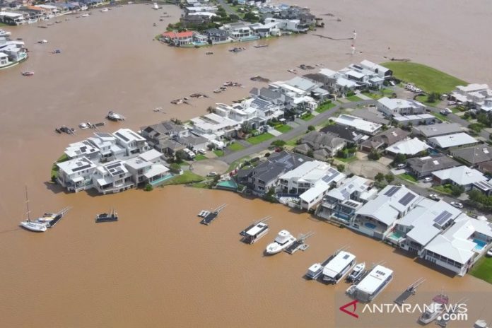 Gambar yang diambil dari video memperlihatkan area terdampak banjir menyusul hujan lebat di Port Macquarie, New South Wales, Australia, Sabtu (20/3/2021). Alex McNaught, roving-rye.com photography/via REUTERS/aww/cfo (via REUTERS/ALEX MCNAUGHT)