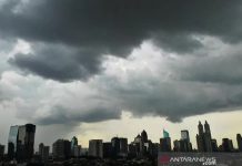Hujan Deras Disertai Petir Ancam Sejumlah Wilayah di Indonesia