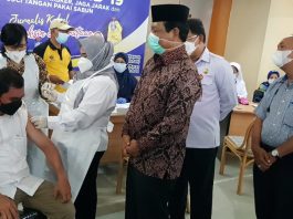 Pelaksanaan Vaksin Covid 19 di PWI Kalsel, Zainal Helmi Harapkan Semua Pekerja Media Divaksin