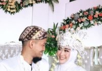 Pemain Bek Martapura FC Fahreza Agamal Akhiri Masa Lajang, Berikut Sosok Istrinya