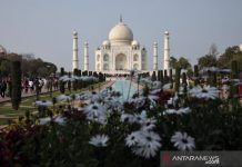 Ada Ancaman Bom, Taj Mahal Ditutup Sementara