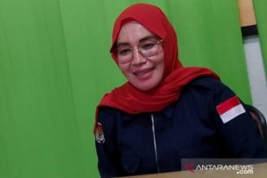 Henny Hendriyanti, Ketua KPU Tapin. (antara)
