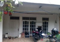 Rumah Keluarga ZA Terduga Teroris Penyerang Mabes Polri Tertutup Rapat