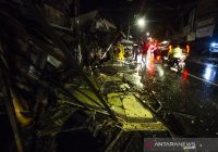 Penampakan Dinding Bangunan Pasar Ujung Murung yang Ambruk