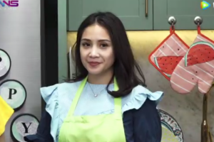 Nagita Slavina dalam press conference daring "Dapur Sosialita", Kamis (15/4/2021). (Tangkapan layar Zoom)