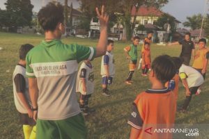 Suasana latihan anak-anak yang sudag bergabung di SOBP di Lapangan Dwi Warna Rantau. (antara)