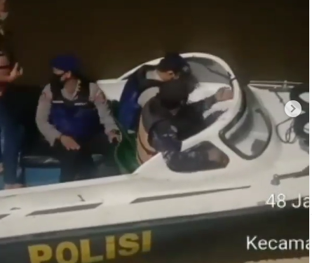 Pencarian korban tenggelam. (WA)