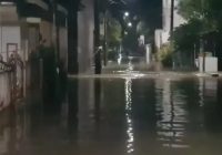 Kali Sunter meluap, Banjir Rendam Permukiman di Cipinang Melayu Hingga 1 Meter ﻿