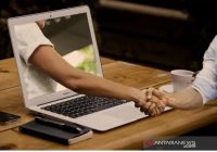 Cara Aman Cari Pasangan di Platform Online