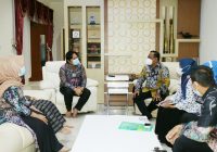Pj Sekda Kalsel Roy Rizali Anwar Himbau Masyarakat Beri Data Keluarga Valid Kepada Petugas Pendataan Tahun 2021