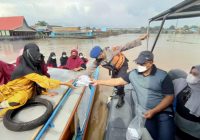 Pj Gubernur Kalsel Safrizal Sisir Sungai Martapura dan Kunjungi Pasar Terapung, Ajak Masyarakat Patuhi Protokol Kesehatan