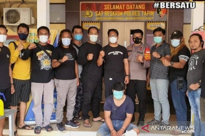 Tersangka pembunuh cucu mantan Bupati Tapin diringkus Macan Kalsel. (antara)