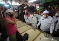 Wabup Sidak Pasar Bauntung Batuah Martapura, Temukan Kenaikan Harga Sejumlah Kebutuhan