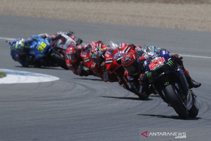 2021-05-02T120626Z_158980866_UP1EH520Y6S35_RTRMADP_3_MOTOR-MOTOGP-SPAIN