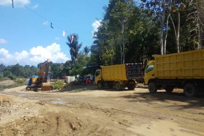 Lokasi galian C yang beroperasi di Desa Muara Jaya Kecamatan Awayan Kabupaten Balangan (Antaranews Kalsel/HO)