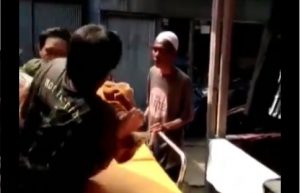 evakuasi NA, gadis yang meninggal mendadak di Gang Bunga. (Istimewa IG)