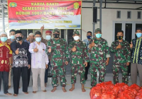 Karya Bakti TNI di Banyu Dalam Basirih Ditutup Kasdim 1007/Banjarmasin, Disertai Penyerahan Sembako