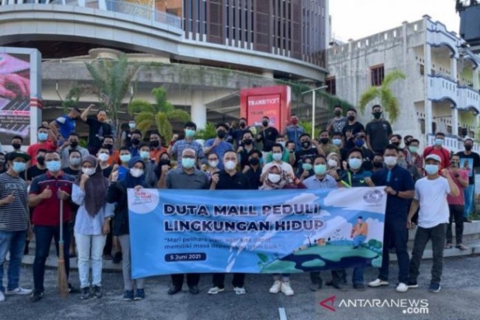 Duta Mall Banjarmasin memperingati Hari Lingkungan Hidup Sedunia. (antara)