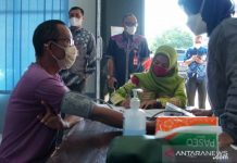 Banjarbaru Lakukan Vaksinasi Covid-19 Pertama di Kalsel untuk Kelompok Ini