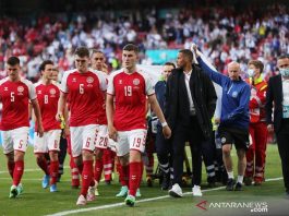 EURO 2020: Bintang Denmark Tiba-tiba Kolaps di Tengah Lapangan Saat Laga Vs Finlandia