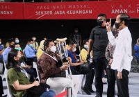 Presiden Targetkan 100 Ribu Pelaku Sektor Jasa Keuangan Ikut Sepekan Vaksinasi Massal di GBK