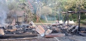 Kebakaran di Jarau, Kabupaten Hulu Sungai Selatan. (WA grup)