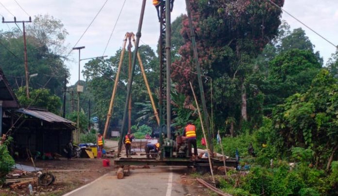 Perbaikan jalan di Muara Uya, Tabalong. (WAG)