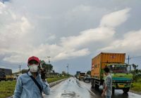 Motor Vs Truk, Wanita Terkapar di Lingkar Selatan Kawasan Malintang
