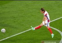 EURO 2020:  Luka Modric Cs Bawa Kroasia ke 16 Besar, Runner Up Grup D Usai Bekap Tuan Rumah  3-1