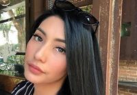 Positif COVID-19, Gaya Berjemur Tyas Mirasih Saat Isoman Disebut Kelewat Cantik Bak Liburan di Bali