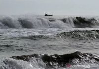 Peringatan Dini Gelombang Tinggi dan Pasang Air Laut Wilayah Kalsel
