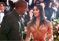 Perceraian tak Menyebabkan Kim Kardashian Berhenti Jadi Penggemar Berat Kanye West