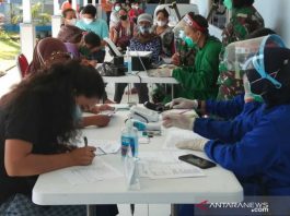 Ratusan Orang Serbu Rumah Sakit TNI AU Lanud Sjamsudin Noor di Banjarbaru