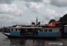 Hore! Warga Digratiskan Naik Feri Penyeberangan Habirau Tengah-Tambangan HSS