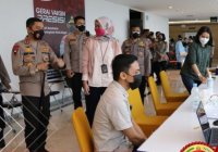 Polda Kaltim Buka Gerai Vaksinasi di Bank Mandiri Balikpapan