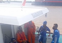 Water Rescue Lakukan Penyelaman di Titik Nol Tenggelamnya ABK TB Prima di Perairan Sungai Barito