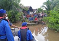 Data Bocah Tenggelam di Sungai Mantuil, Polairud dan Basarnas Lakukan Pencarian