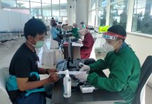 Calon Penumpang di Bandara Syamsudin Noor Banjarmasin Divaksin TNI AU