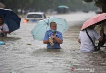 Korban Tewas Banjir Kota Zhengzhou China Sudah 25 Orang, Tujuh Lagi Masih Hilang