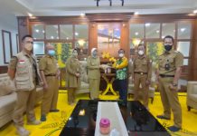 Bupati Noomiliyani Bantu Warga Rantau Badauh Penderita Kanker Payudara