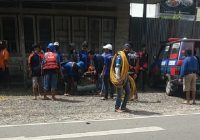 Tim Penyelam Tradisional Water Rescue Diterjunkan Cari Korban Tenggelam di Nol Kilometer