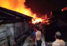 Puluhan Rumah dan Barak Warga Jalan Mendawai Kompleks Sosial Palangka Raya Terbakar, Polisi Selidiki Penyebabnya