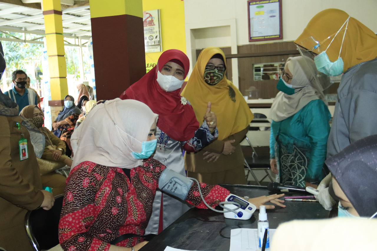 Gabungan Organisasi Wanita Kota Banjarbaru Antusias Ikuti Vaksin Covid 19