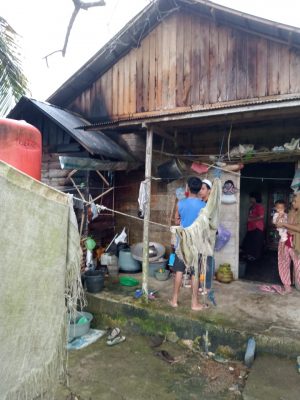 Siram Api dengan Air Gunakan Ember, Kebakaran di Parigi Tapin Tak Sempat Berkobar