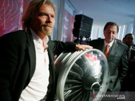Sultan Banget! Gaya Liburan Tak Biasa, Pria Tajir Inggris Richard Branson ini Bakal Pelesiran ke Luar Angkasa