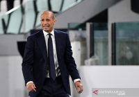 Misi Massimiliano Allegri Mencari Trio Lini Tengah Ideal untuk AC Milan di Musim Ini