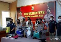 Lalai Suntikan Vaksin Kosong, Perawat Jadi Tersangka, Menangis Saat Minta Maaf